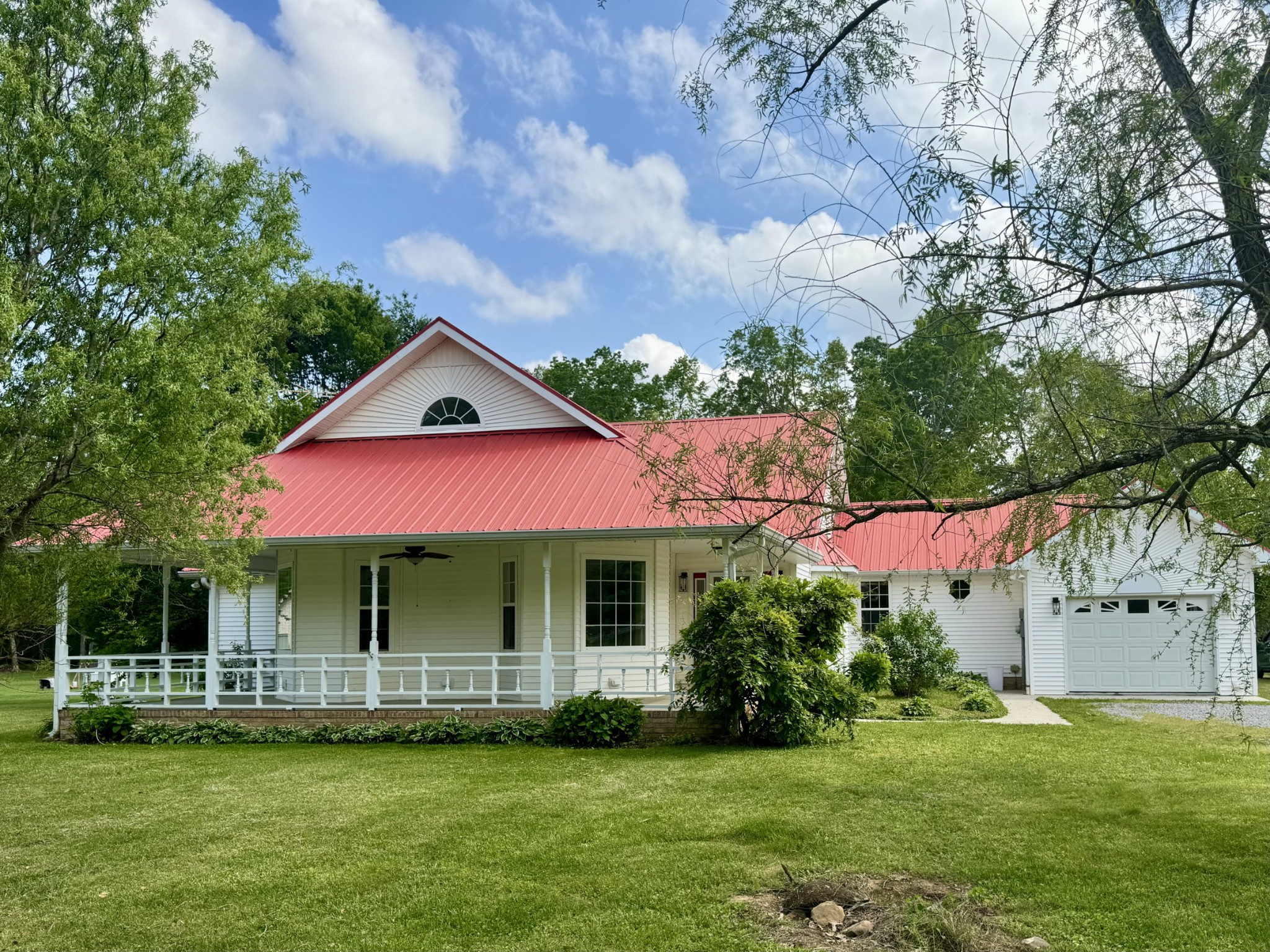 160 Robert E Lee Dr