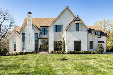 Photo of 825 Forest Hills Dr, Nashville, TN 37220 (MLS # 3155187)