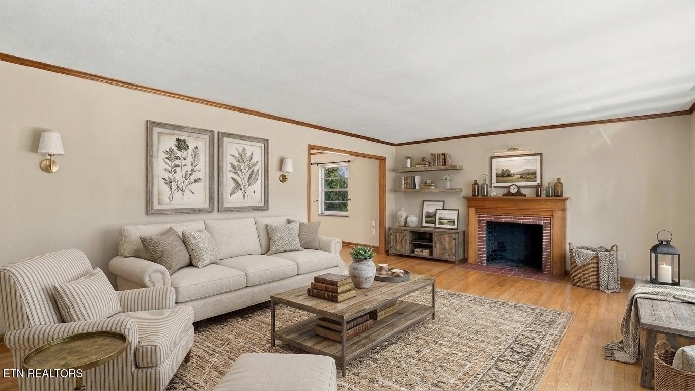 603 Crestview Drive