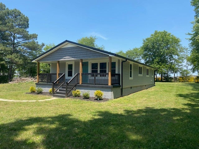 105 McGee Ln