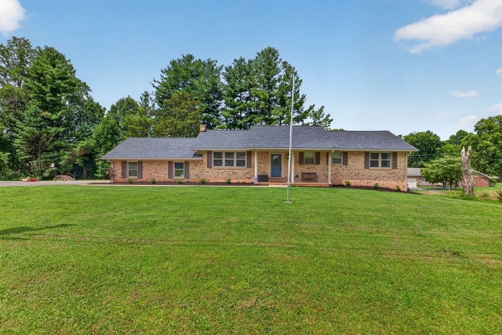 1036 Melrose Dr