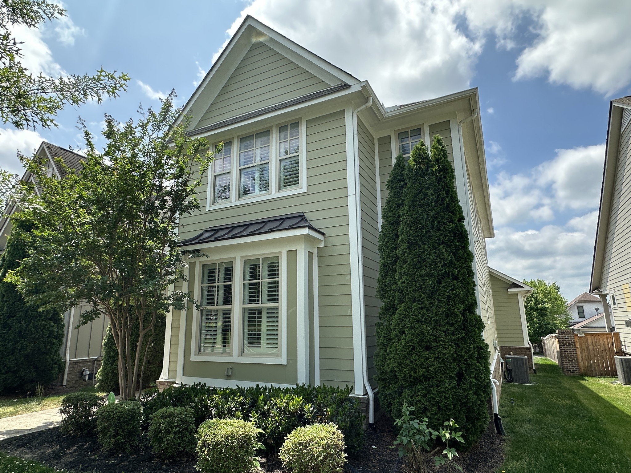 2776 Americus Dr