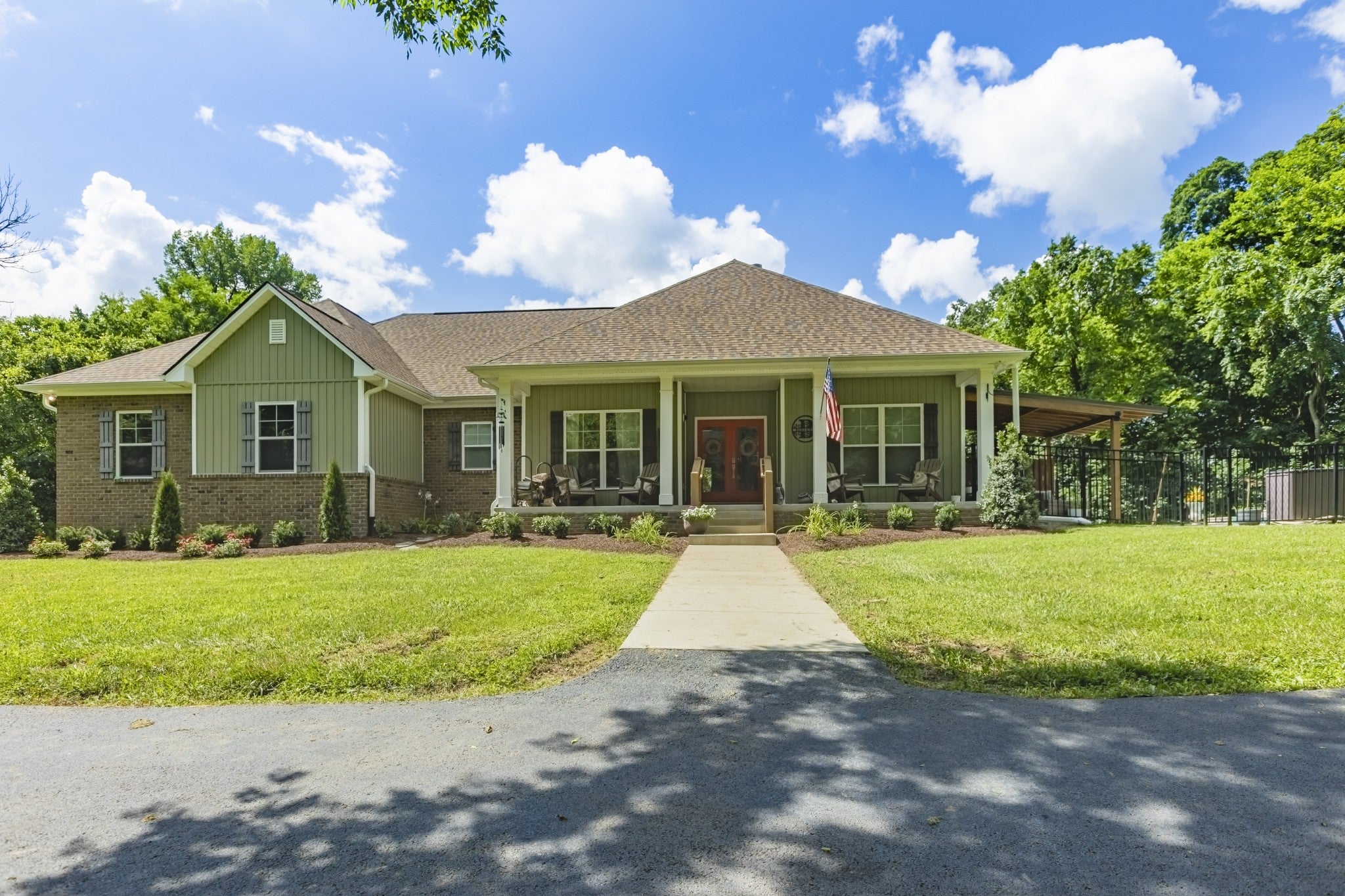 1600 Ledford Rd