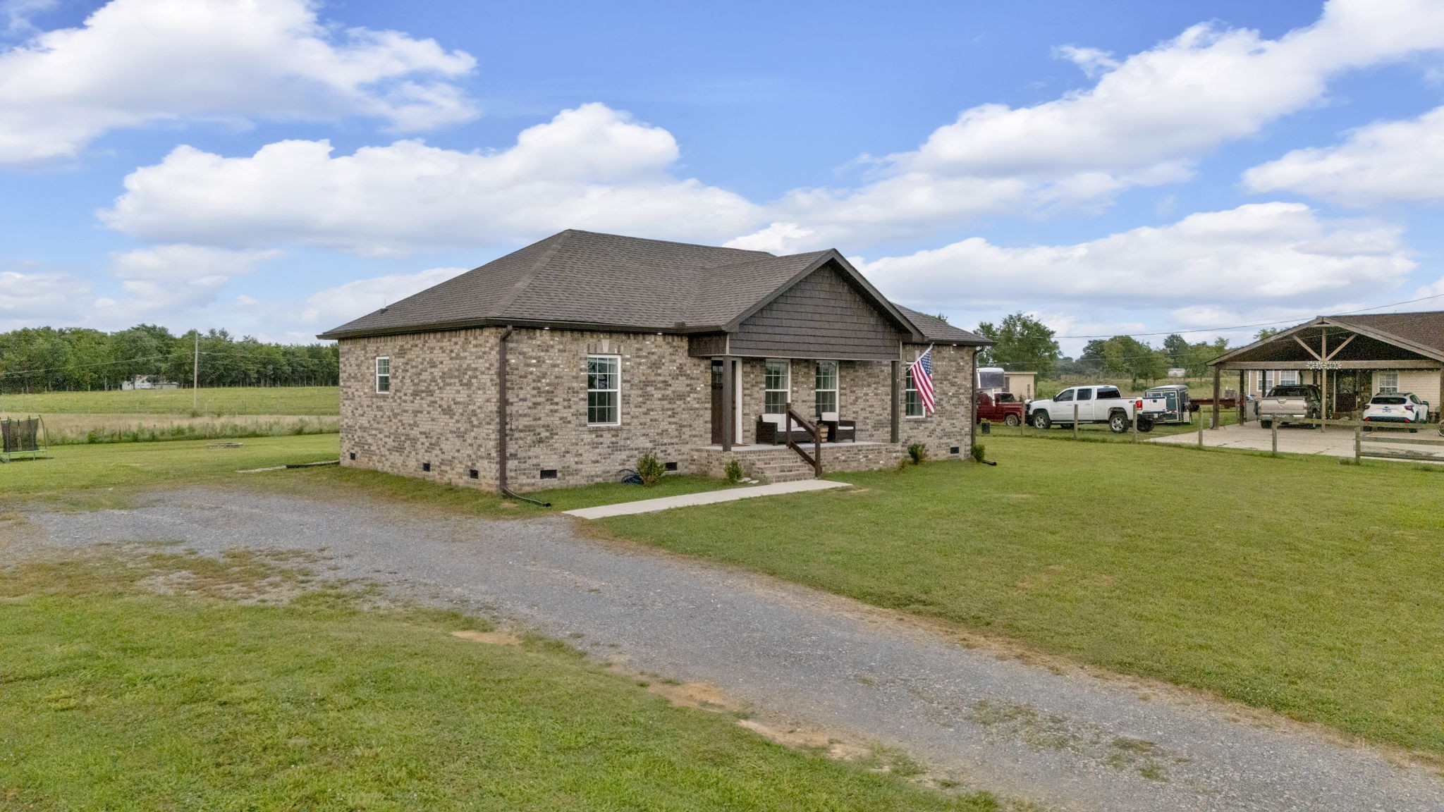 2014 Highway 64 W