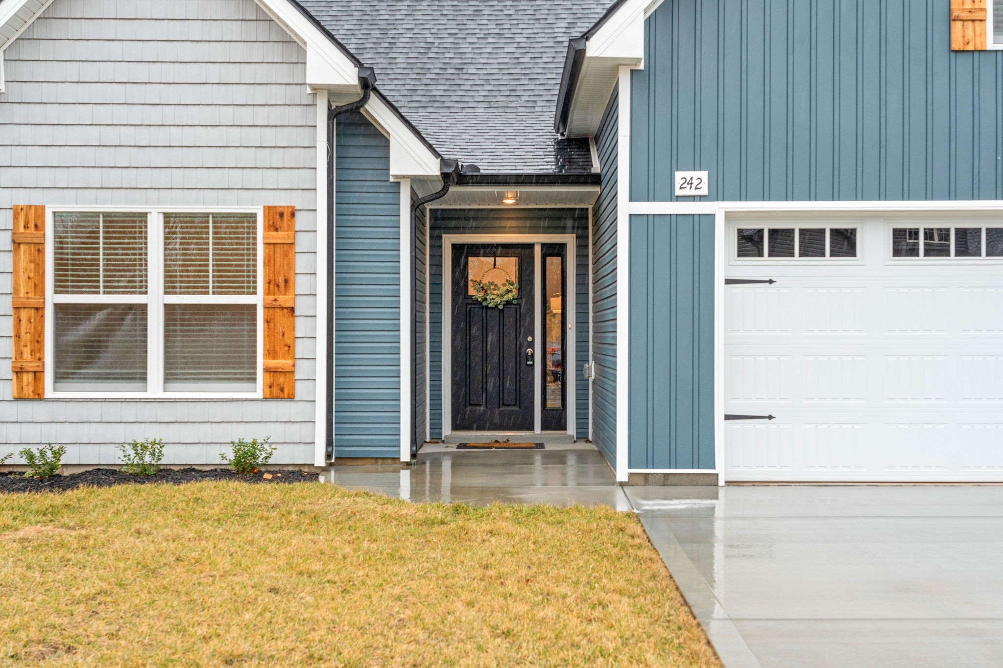 Clarksville, Tennessee 37040, United States, 3 Bedrooms Bedrooms, ,2 BathroomsBathrooms,Residential,Pending,44950