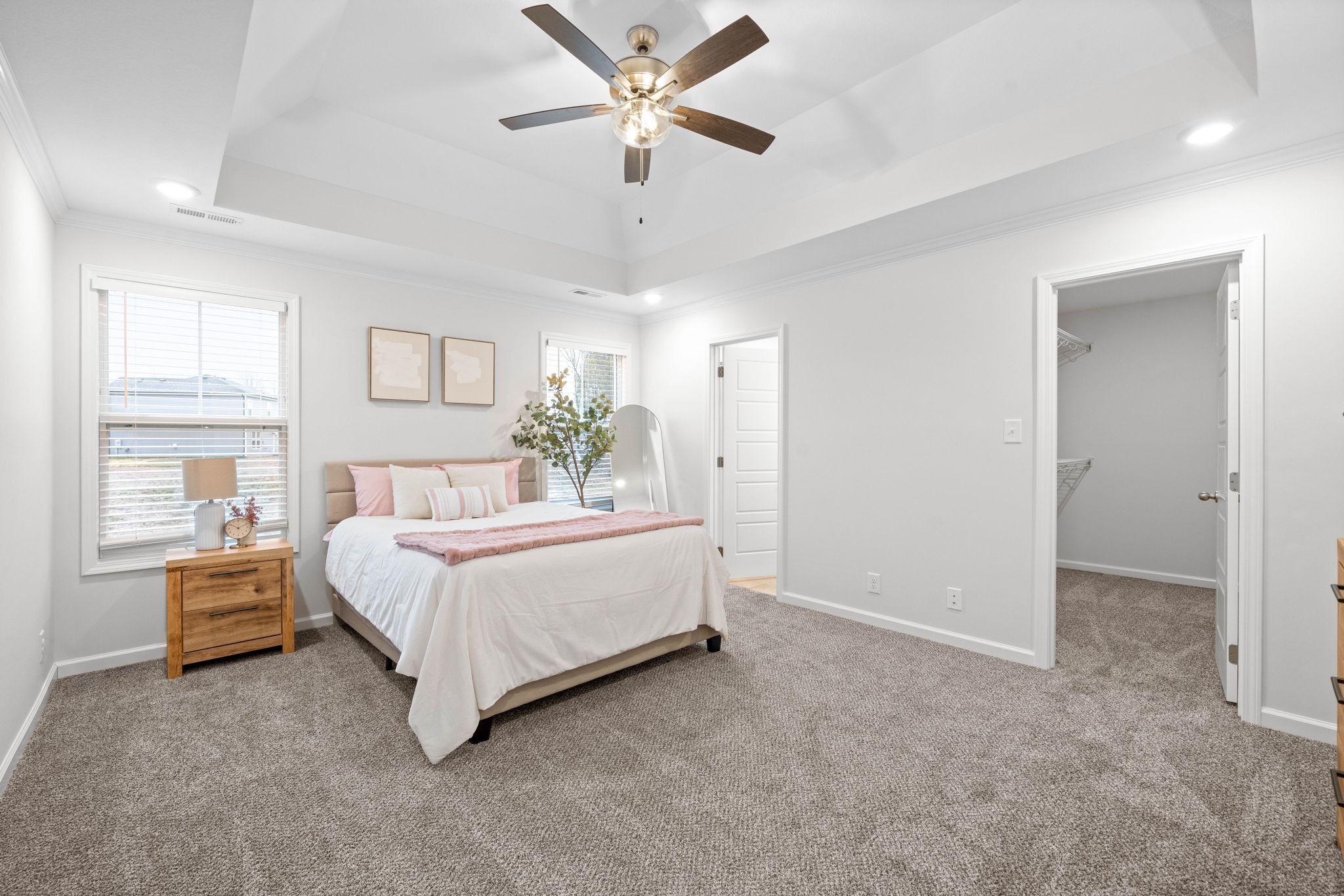 Clarksville, Tennessee 37040, United States, 3 Bedrooms Bedrooms, ,2 BathroomsBathrooms,Residential,Pending,44950