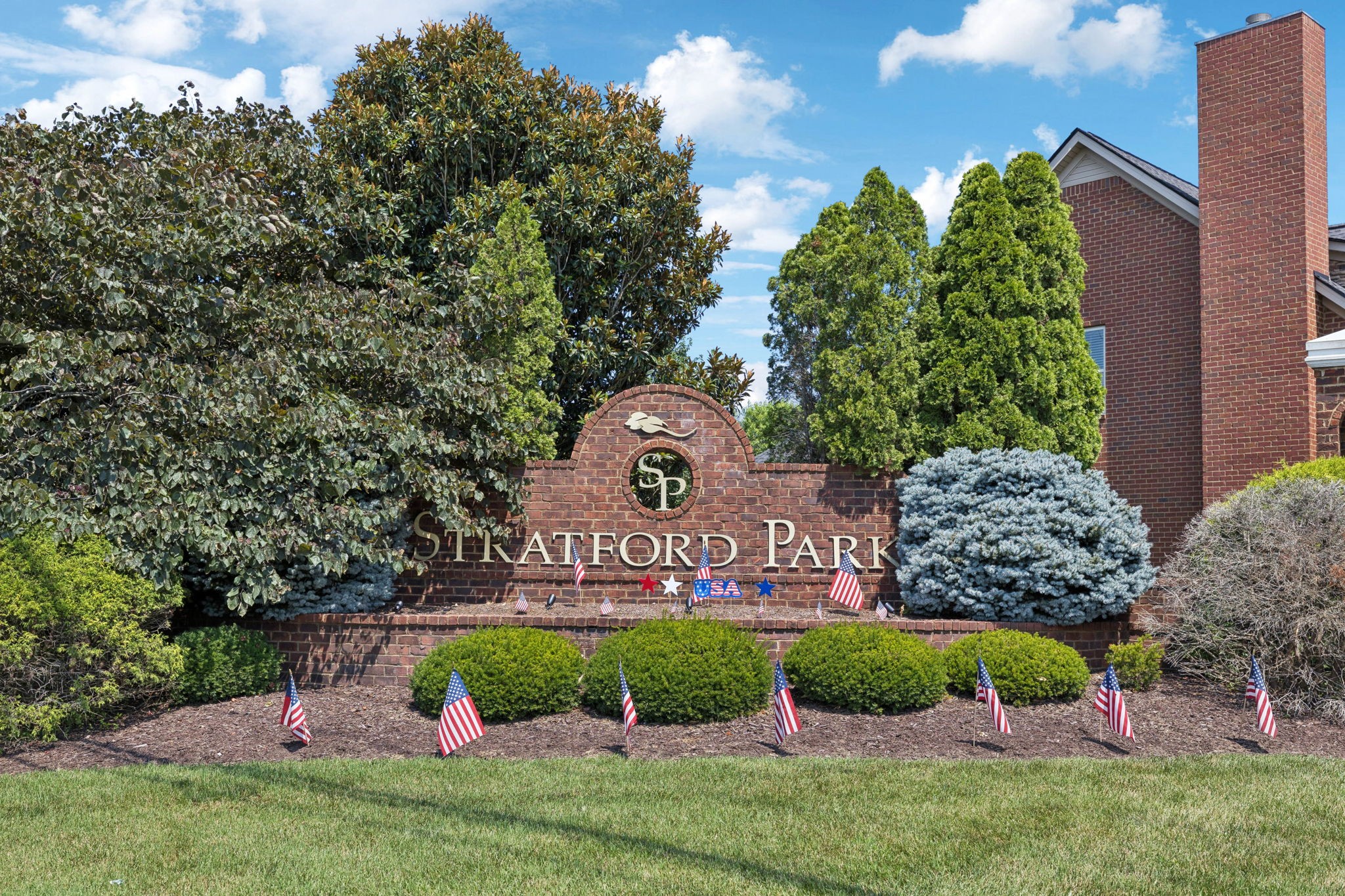 414 Stratford Park Blvd