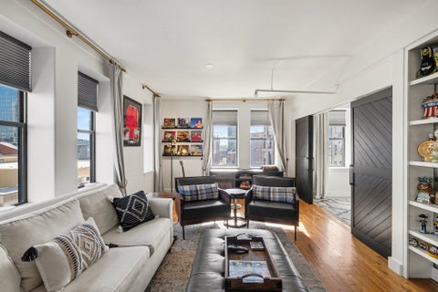 Photo of 700 Church St #802, Nashville, TN 37203 (MLS # 3500880)