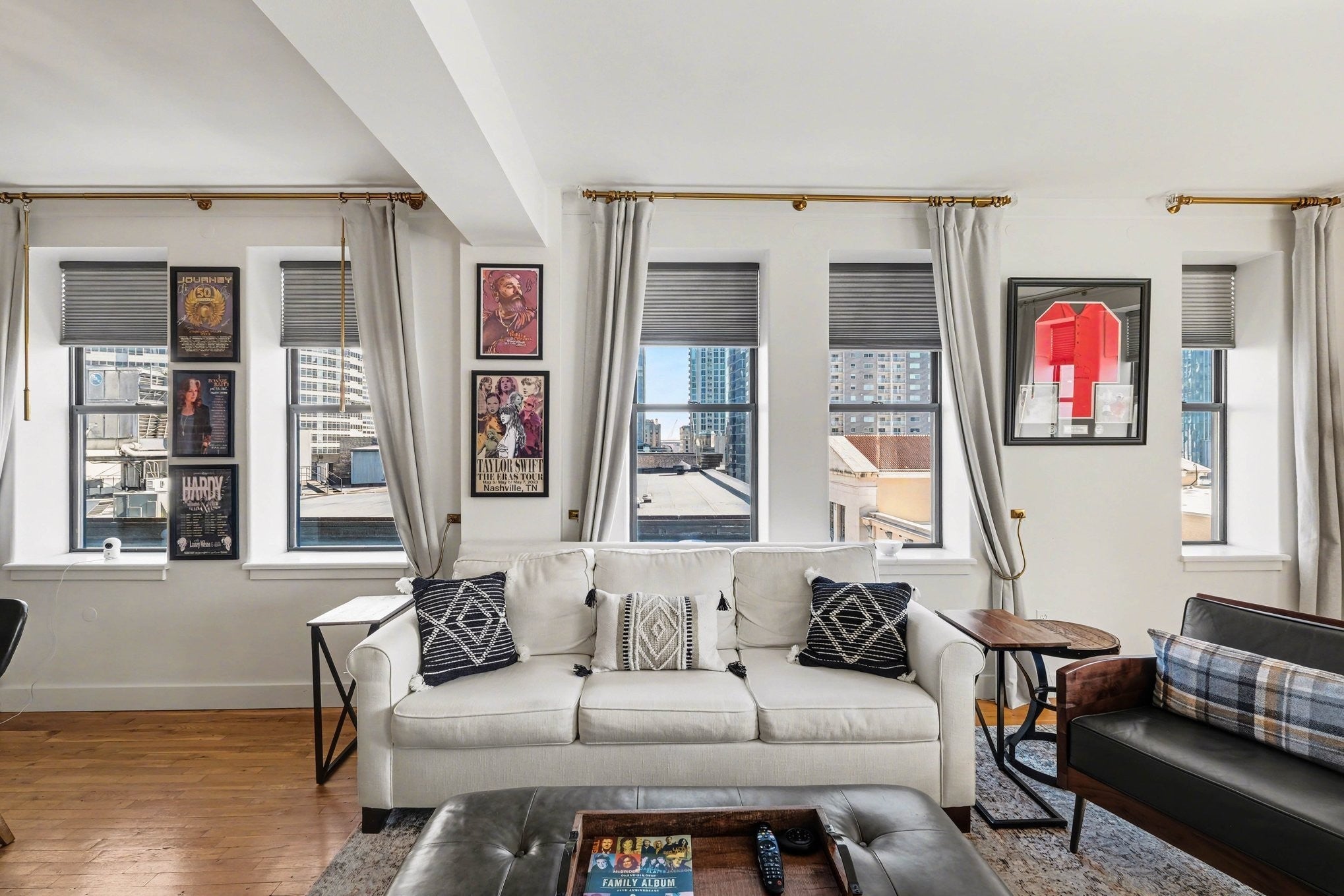 1-bed condo for sale in Nashville, TN 37203, 700 Church St 802 700 Church St 802, Nashville TN 37203 1-bed condo, photo 4 of 34