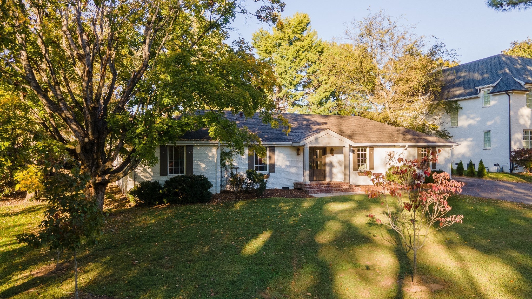 108 Brookfield Ave B