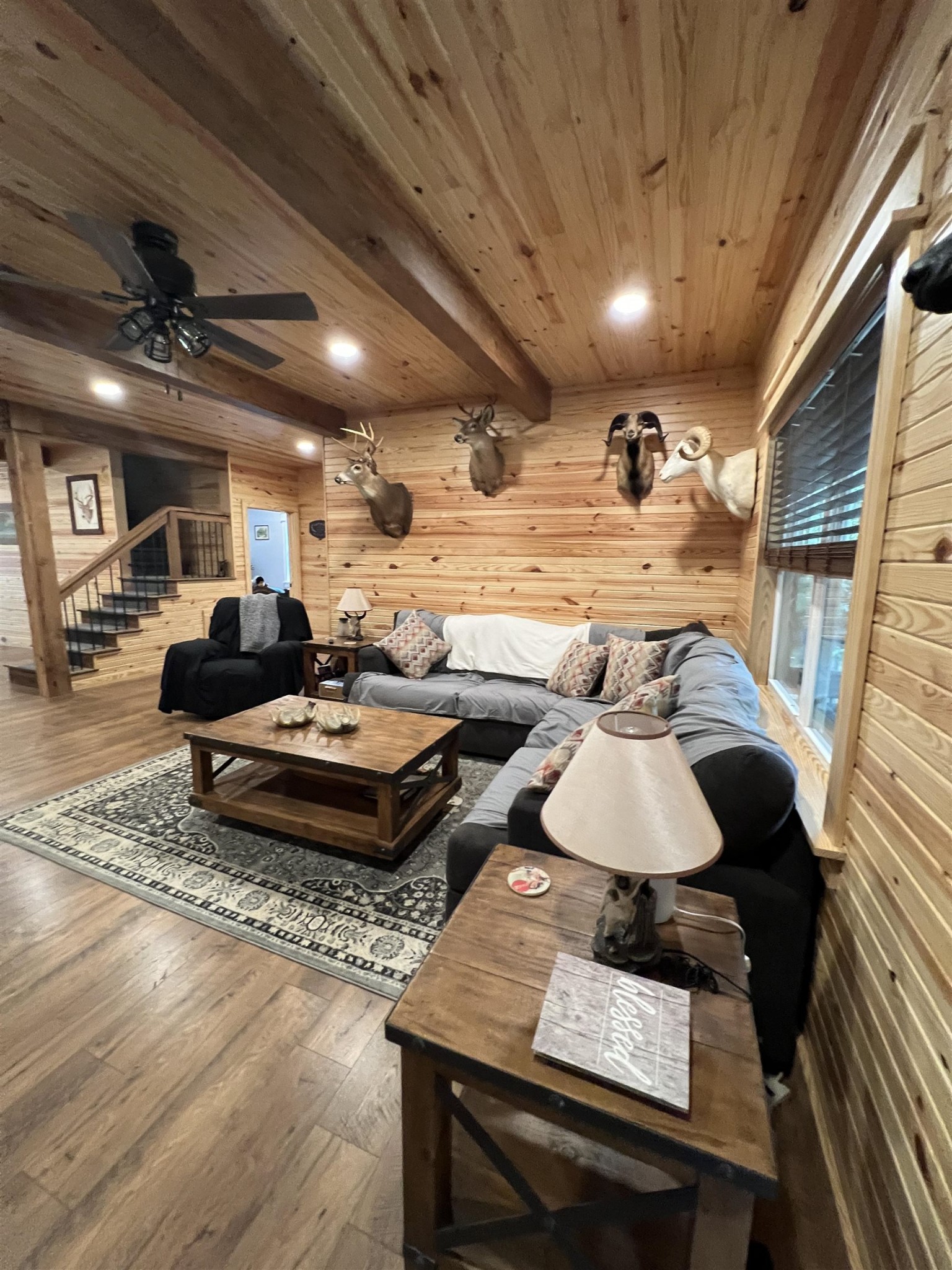 5205 HAMBURG RD