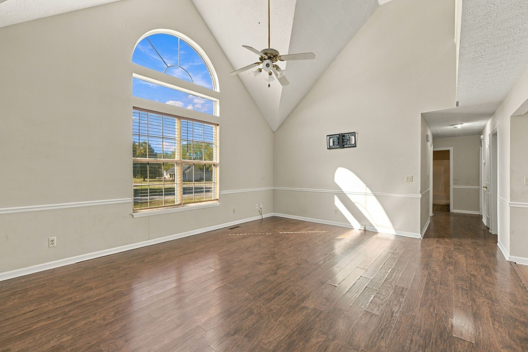 3516 Quaker Ct