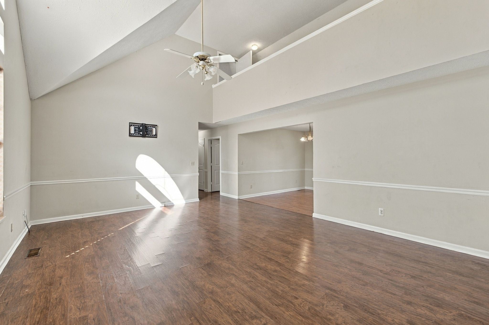 3516 Quaker Ct