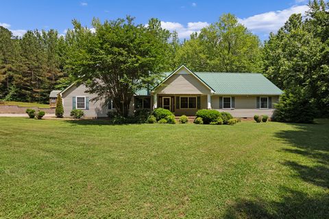 170 Maple Wood Dr Camden TN 38320