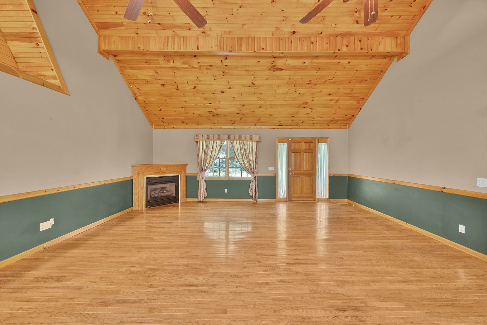 170 Maple Wood Dr