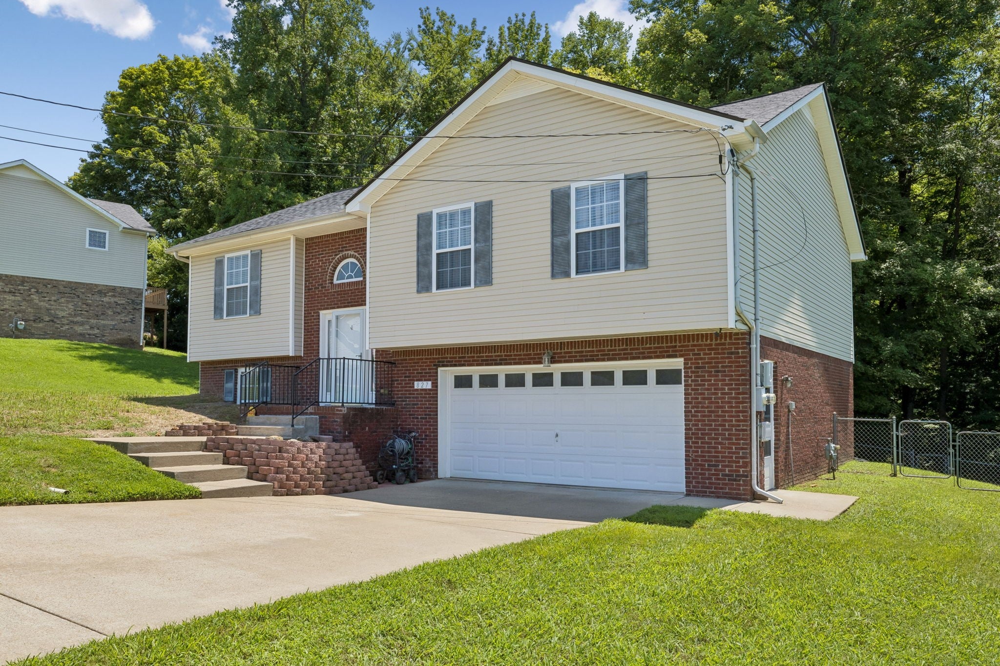 827 Sugarcane Way