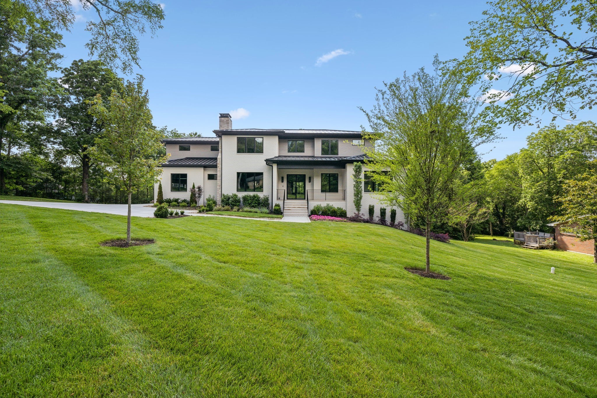 6724 Greeley Dr