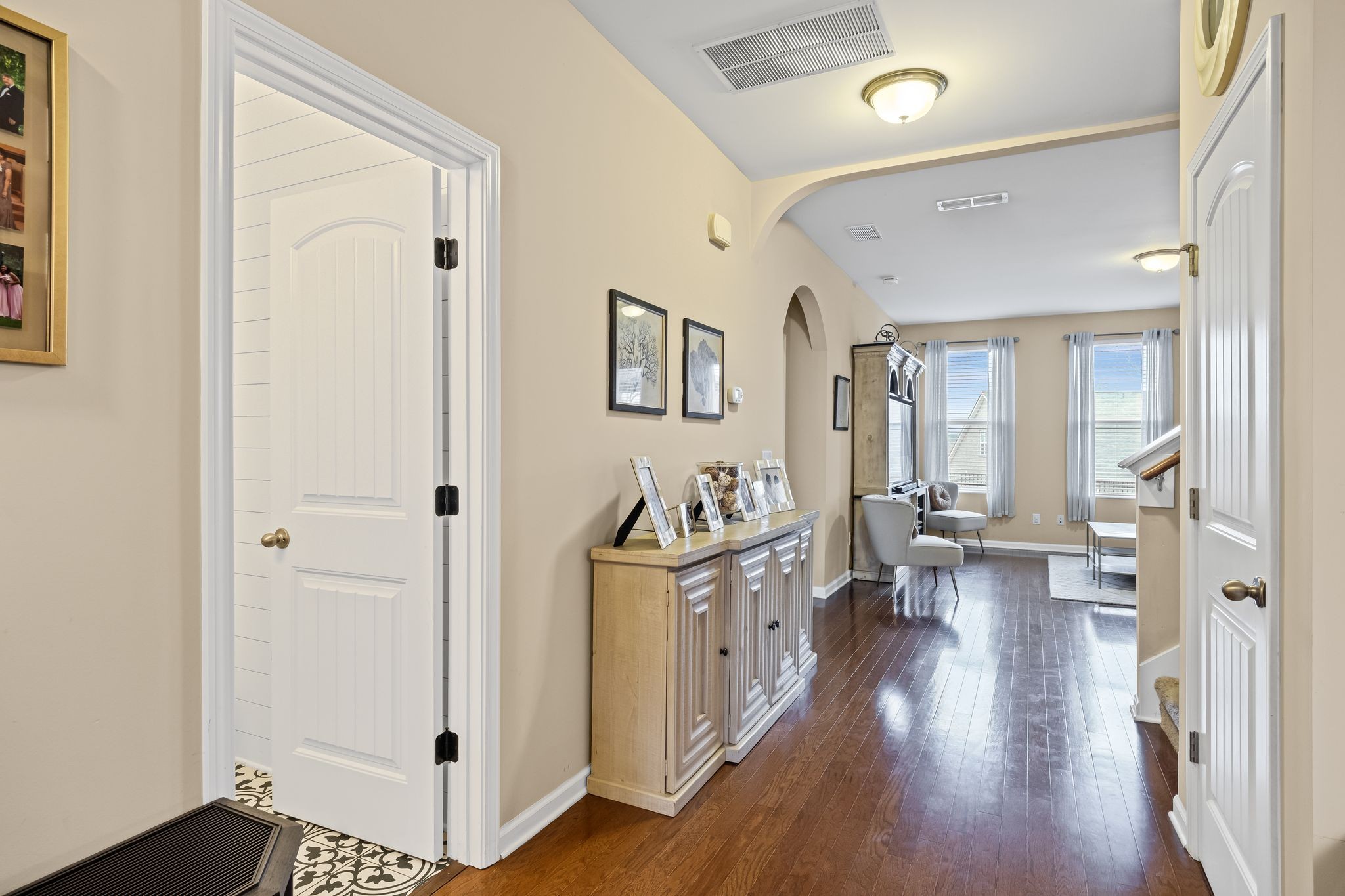 Spring Hill, Tennessee 37174, United States, 4 Bedrooms Bedrooms, ,3 BathroomsBathrooms,Residential,Pending,9909