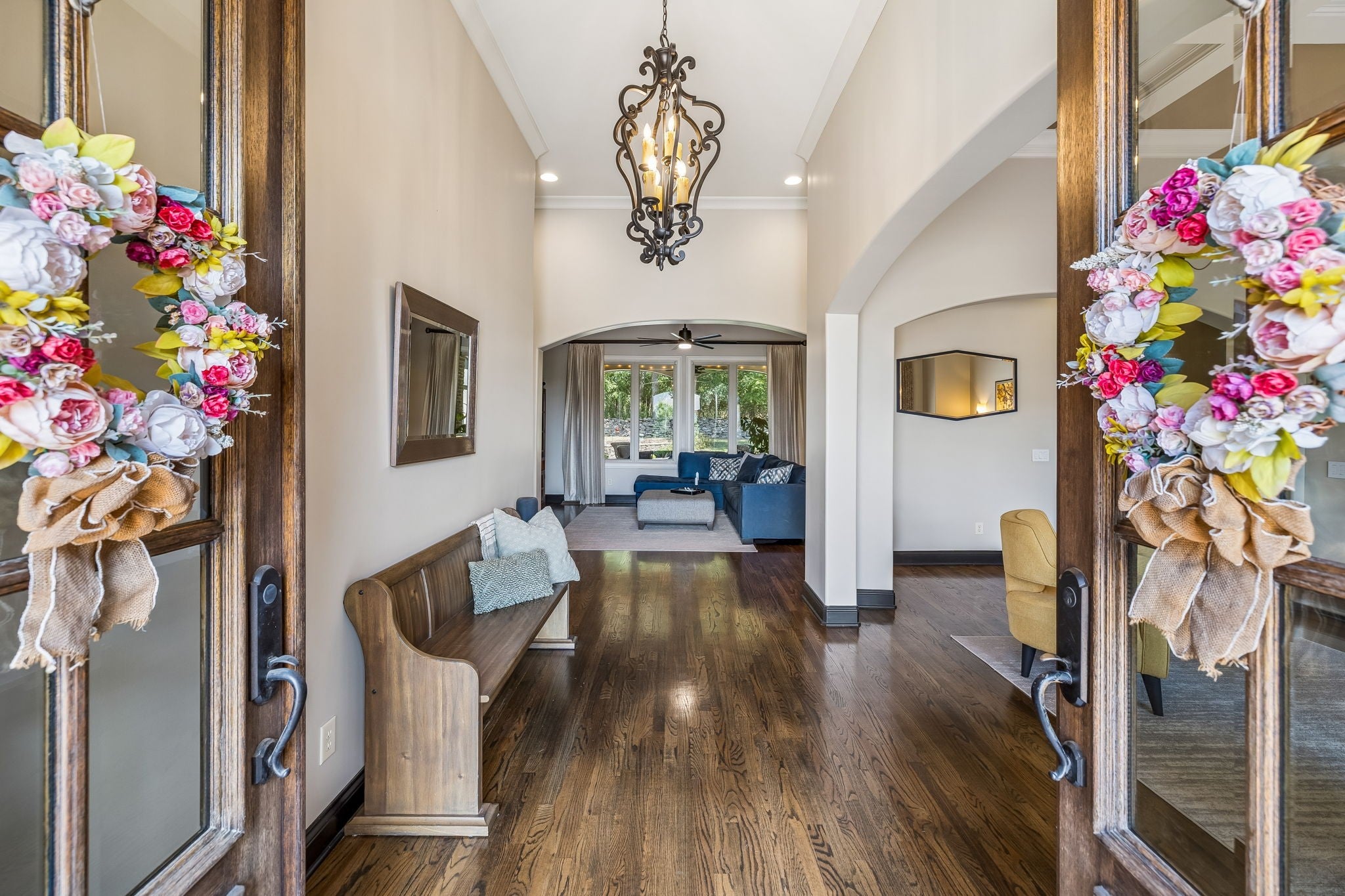 215 Higginson Pl S