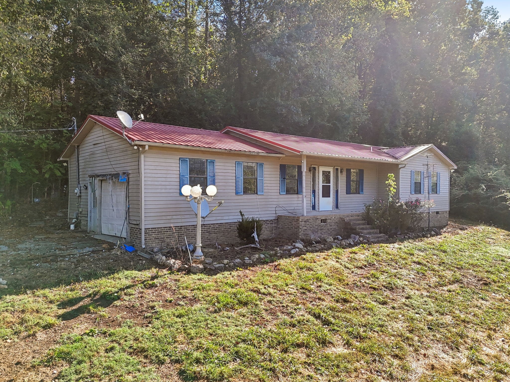787 Hurricane Creek Rd