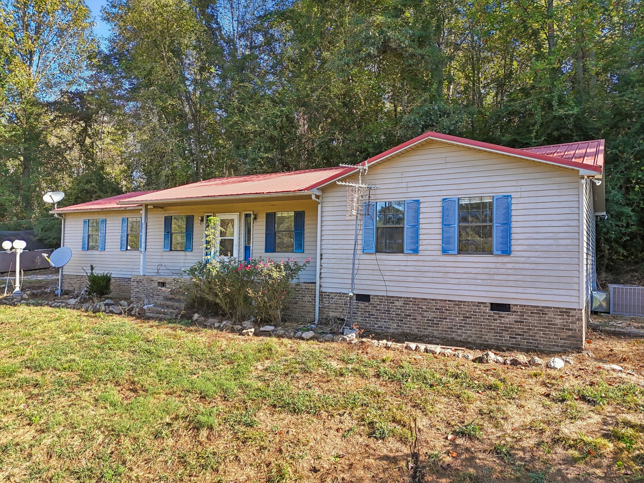 787 Hurricane Creek Rd