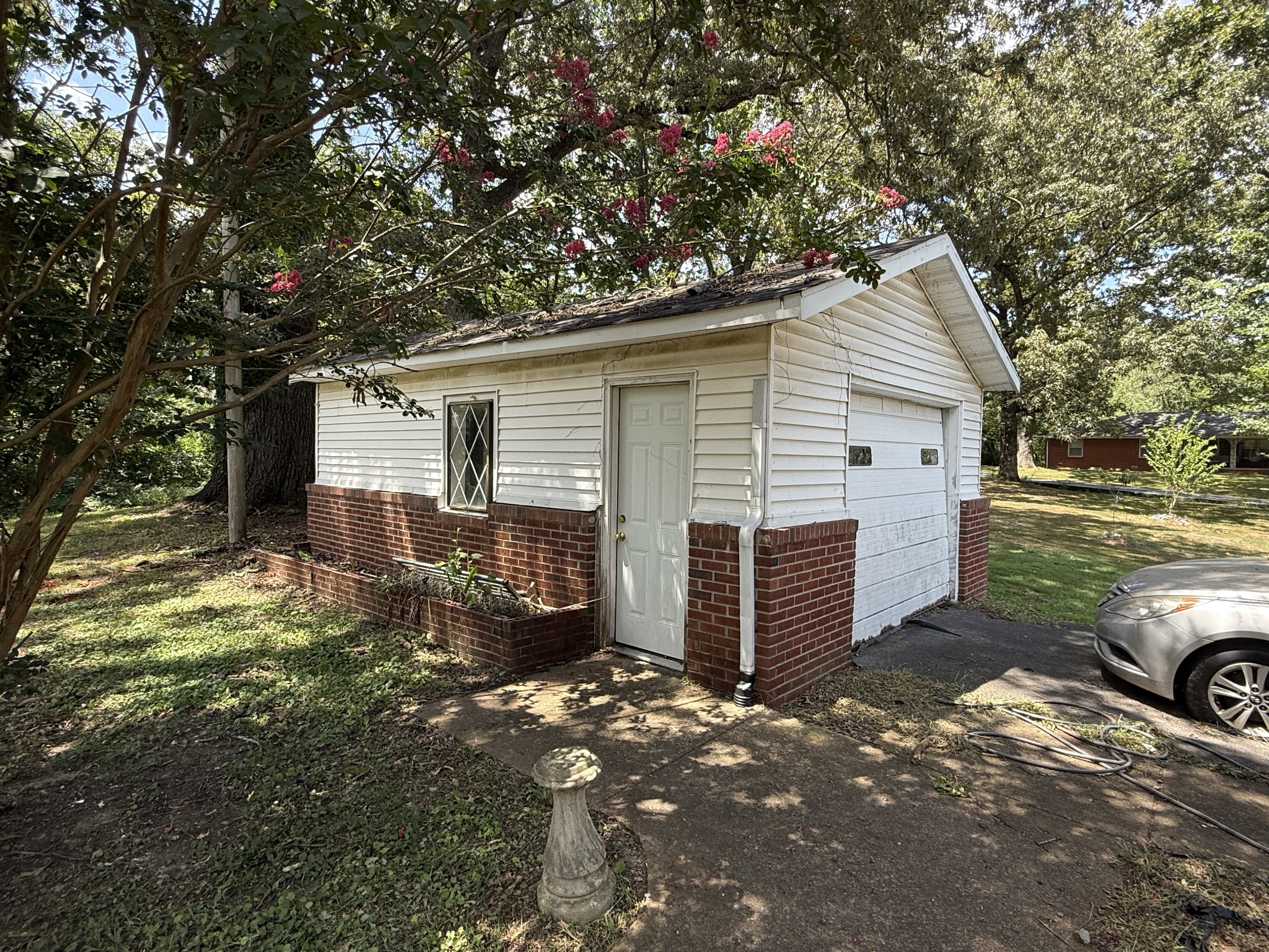 111 Melton Ave
