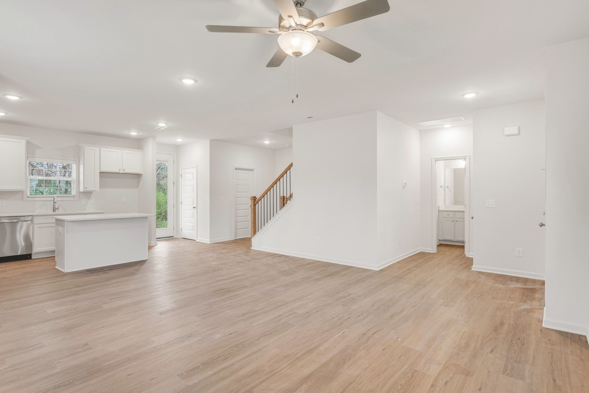 7104 Hall Rd