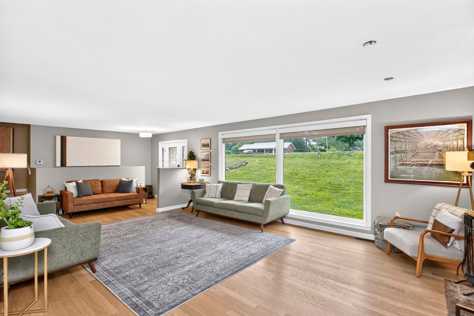 9077 Old Charlotte Pike