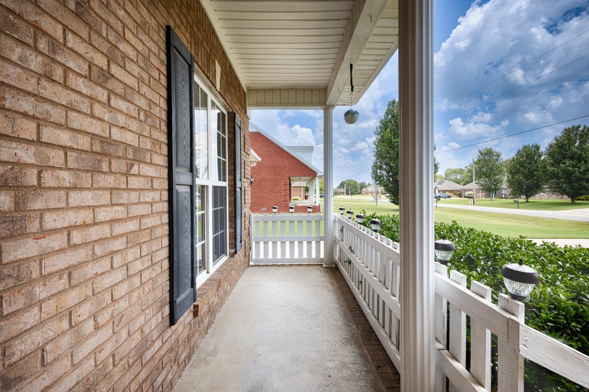 27709 Michael Ln