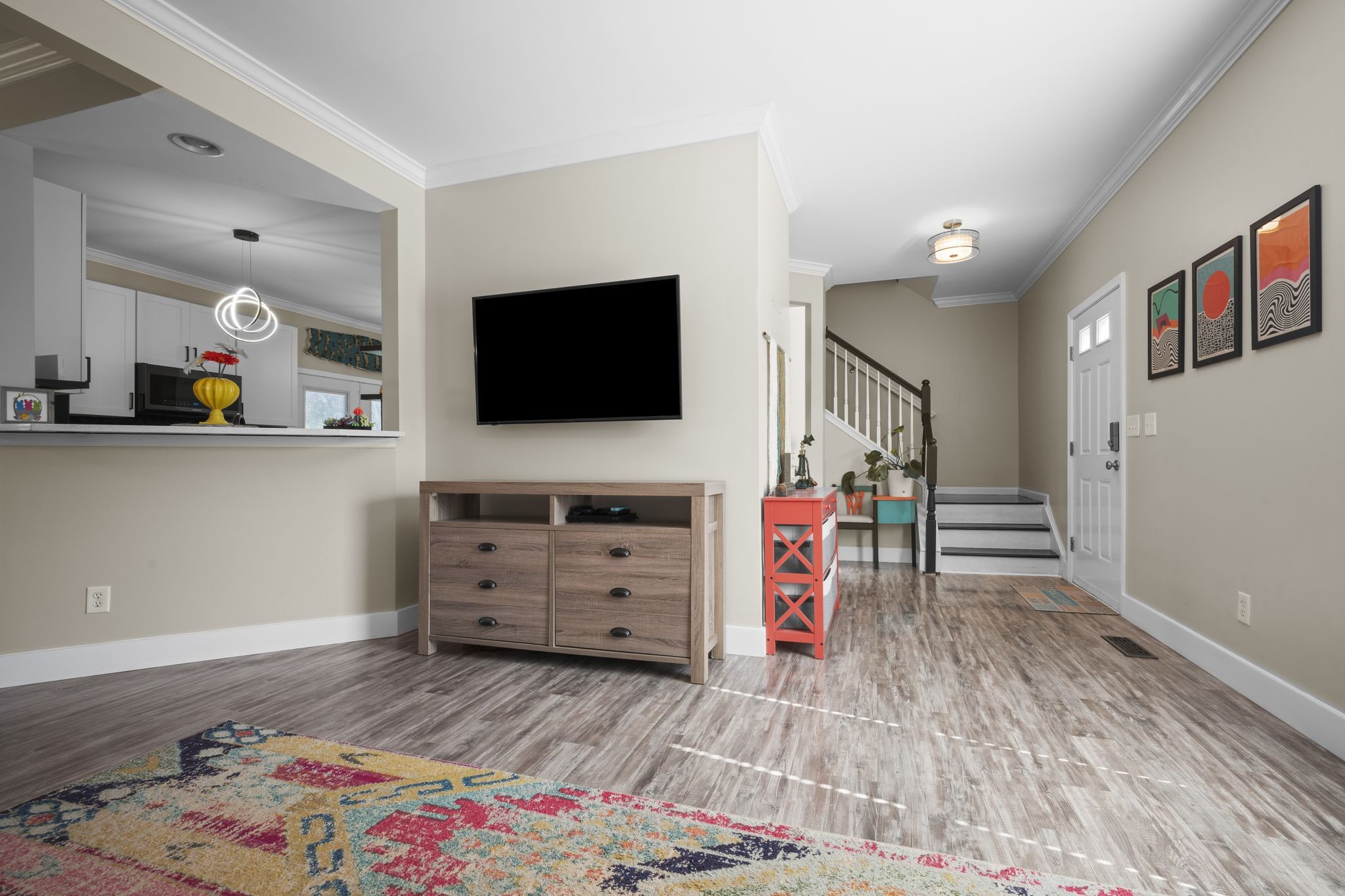 8105 Settlers Way