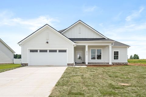 3317 Stonehorn Dr Bell Buckle TN 37020