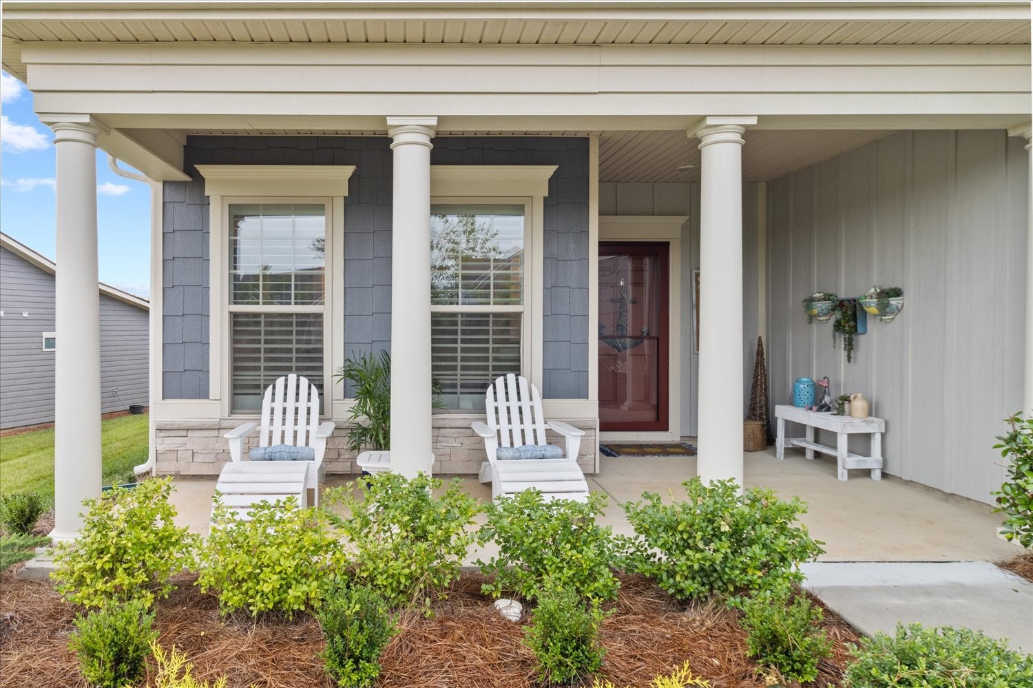 1055 Sumner Grv