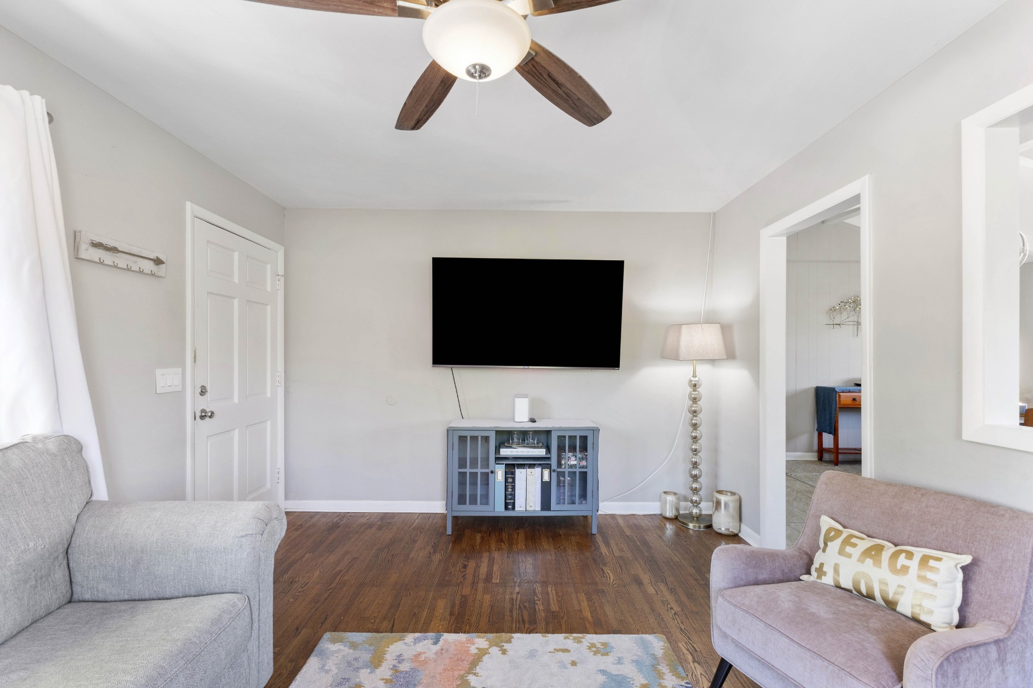 915 Tulip Cir