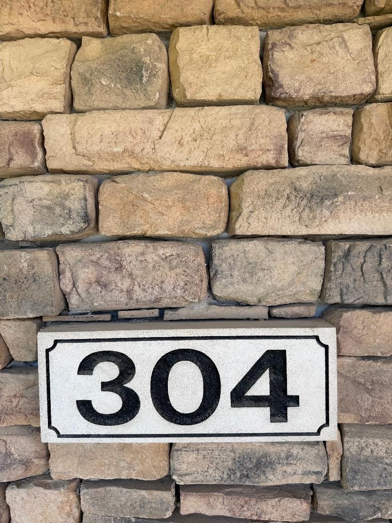 304 Pinnacle Pl