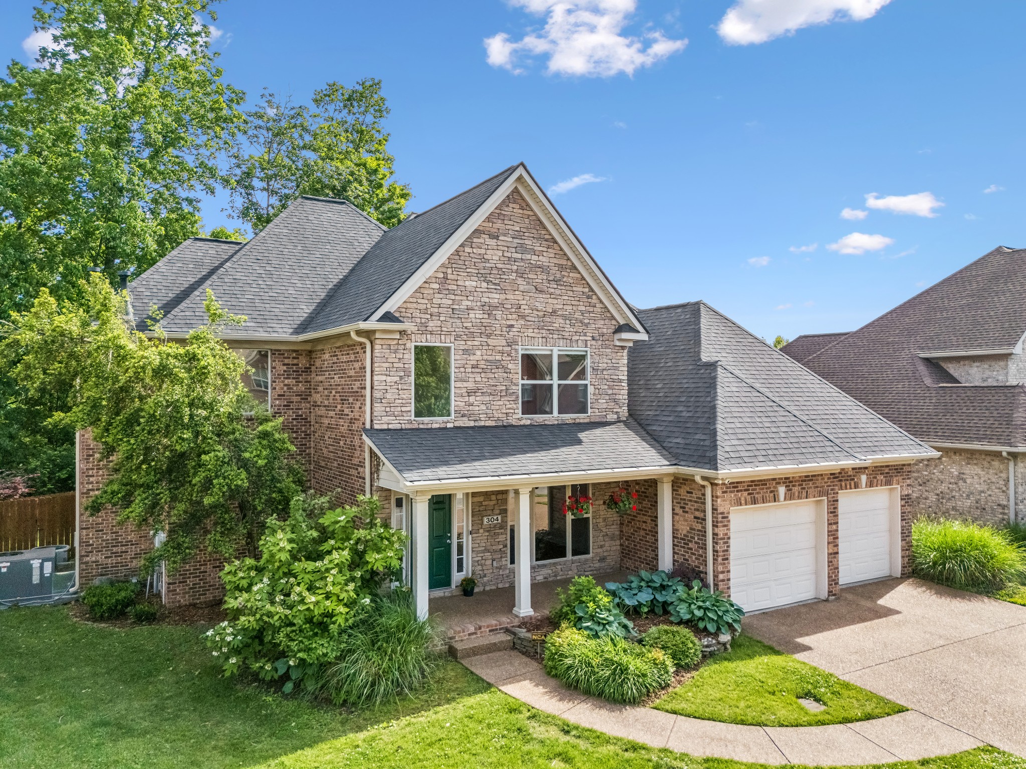 304 Pinnacle Pl