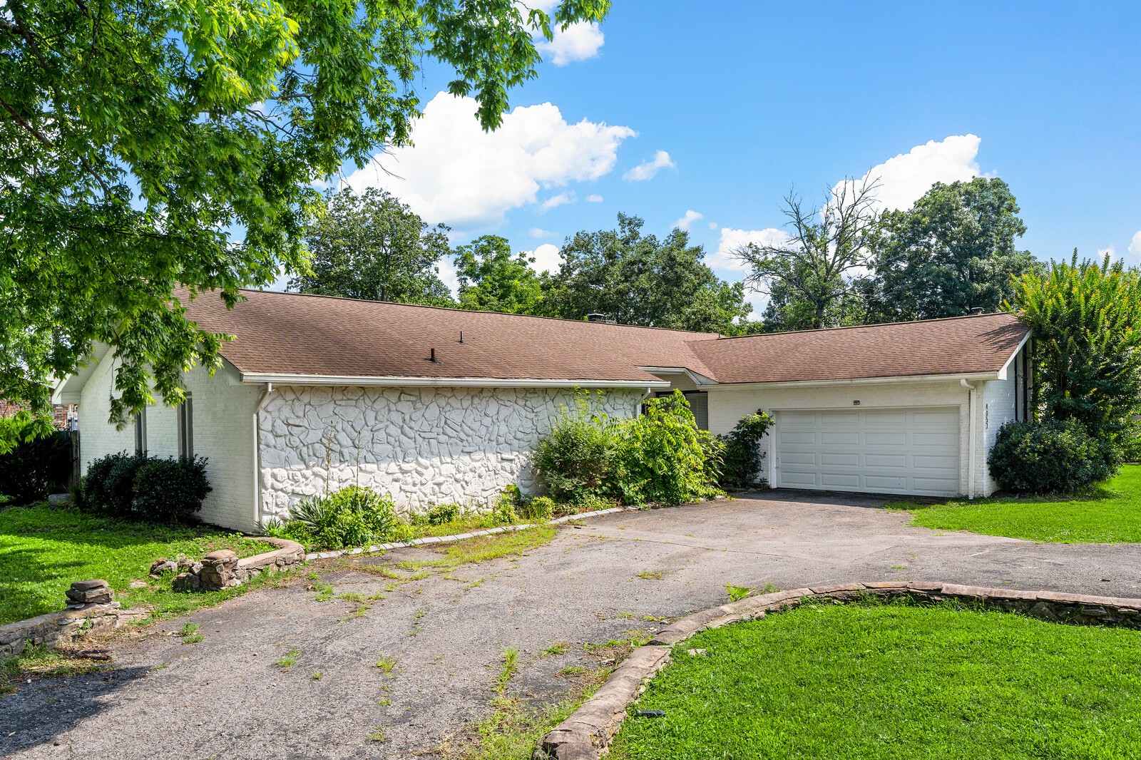 4052 Port Cleburne Ln