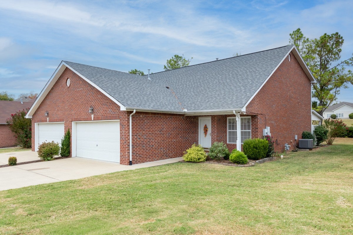 1092 Ellis Way