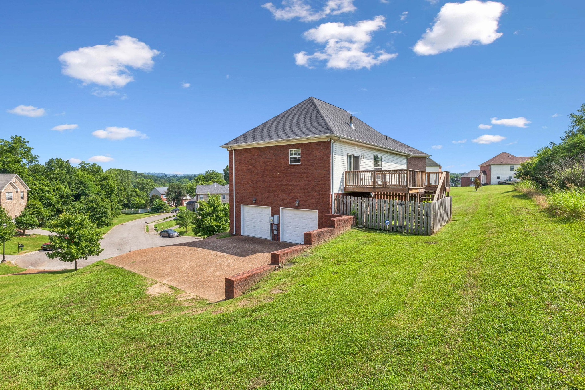 111 Chambliss Ct