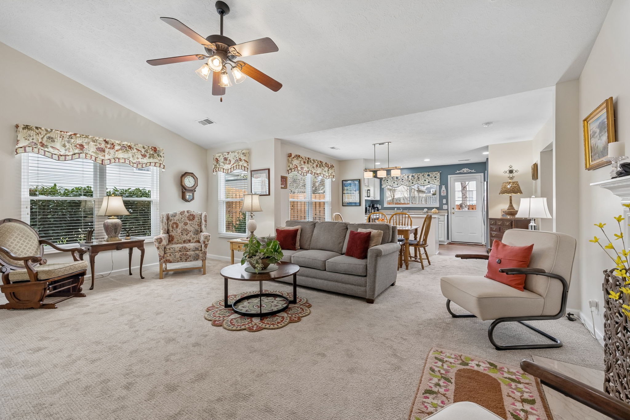 2805 Summer Hollow Ln