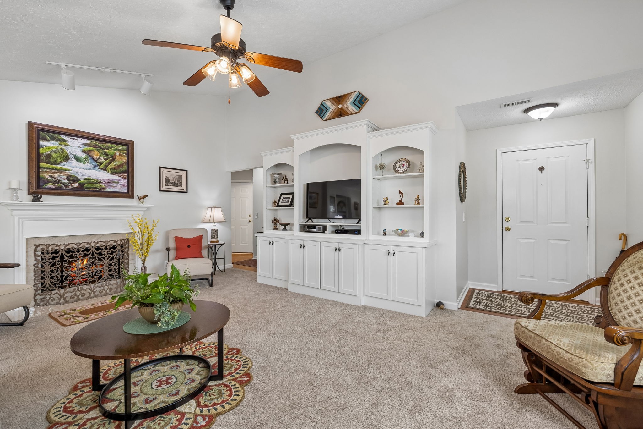 2805 Summer Hollow Ln