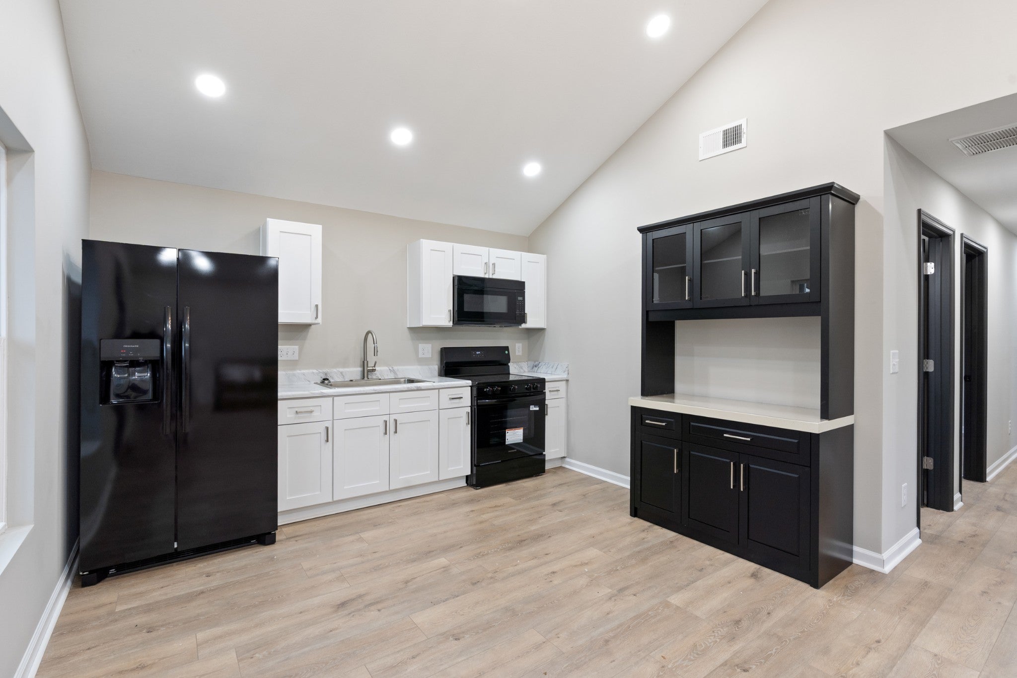804 Martin St