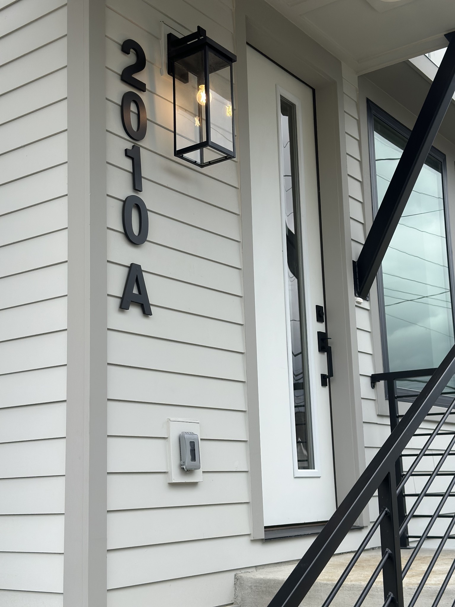 2010 9th Ave N A