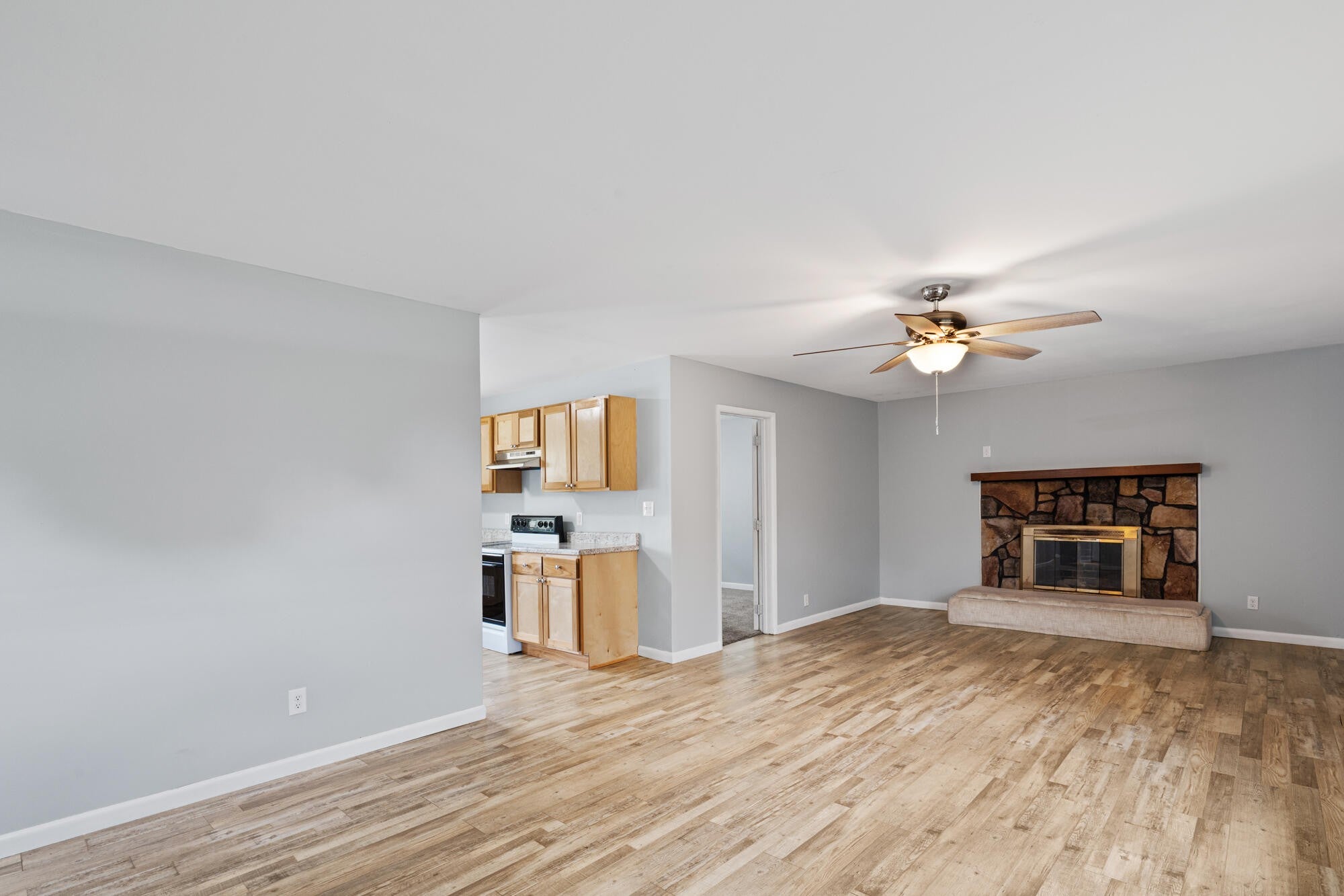 136 Golf Drive SE