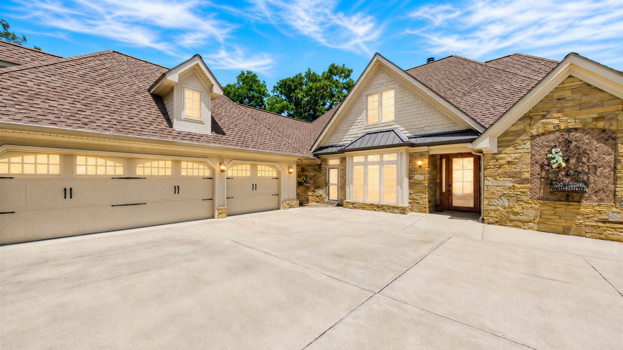 306 Red Water Dr