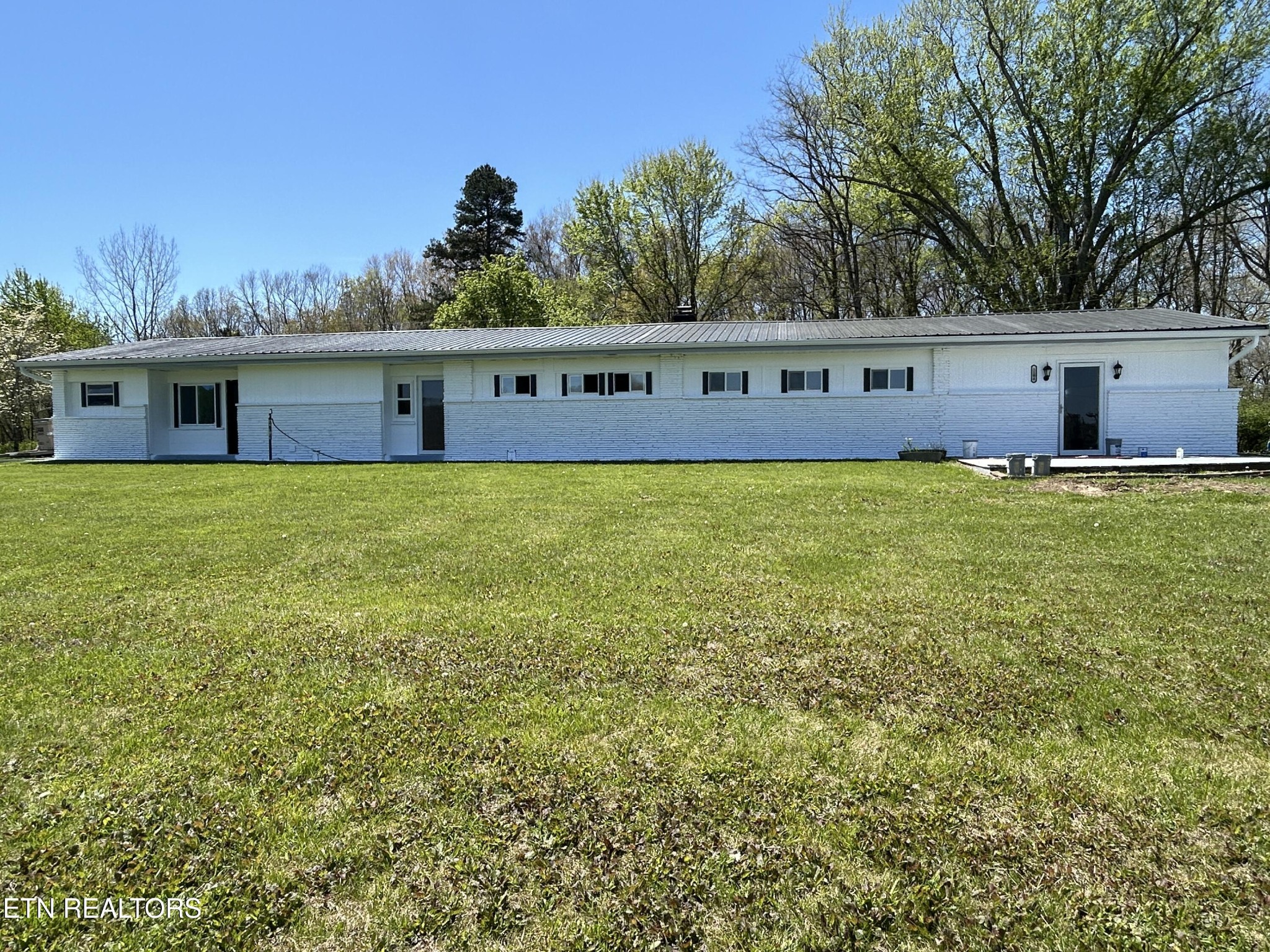 1104 Allardt Hwy