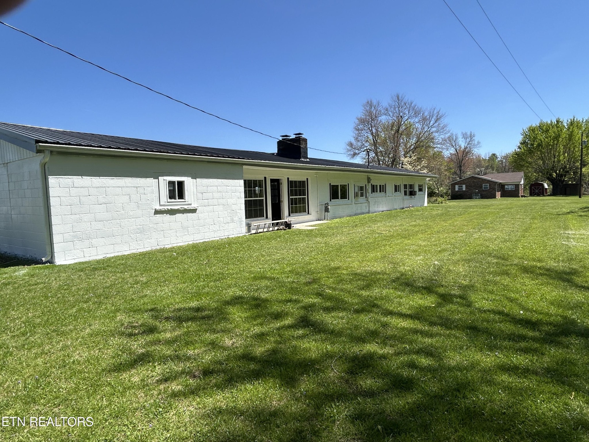 1104 Allardt Hwy