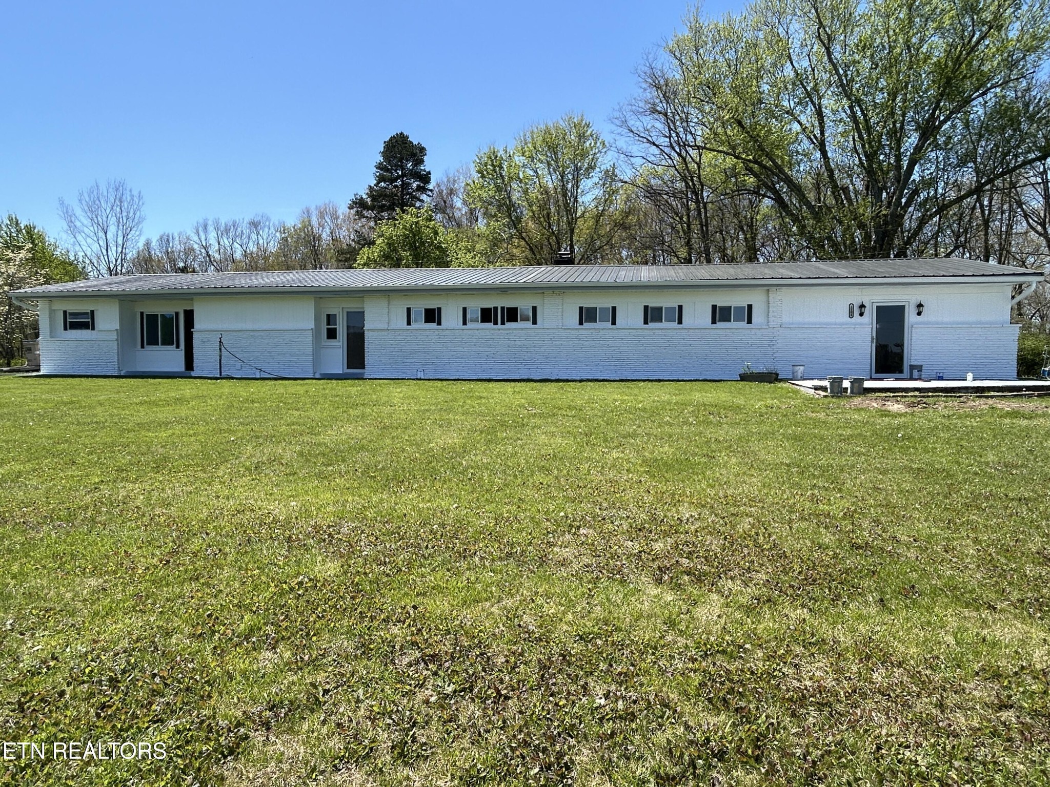 1104 Allardt Hwy