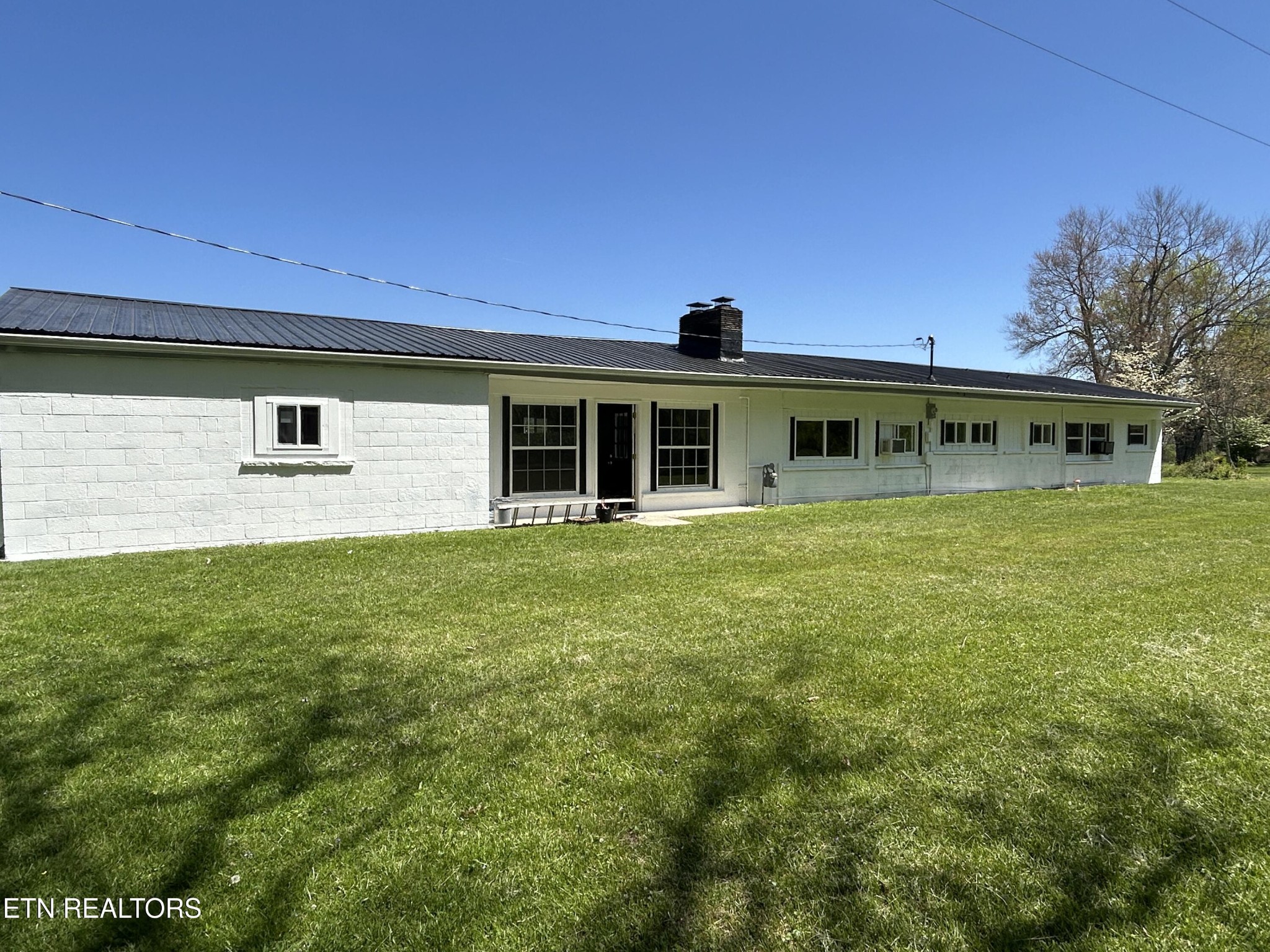 1104 Allardt Hwy
