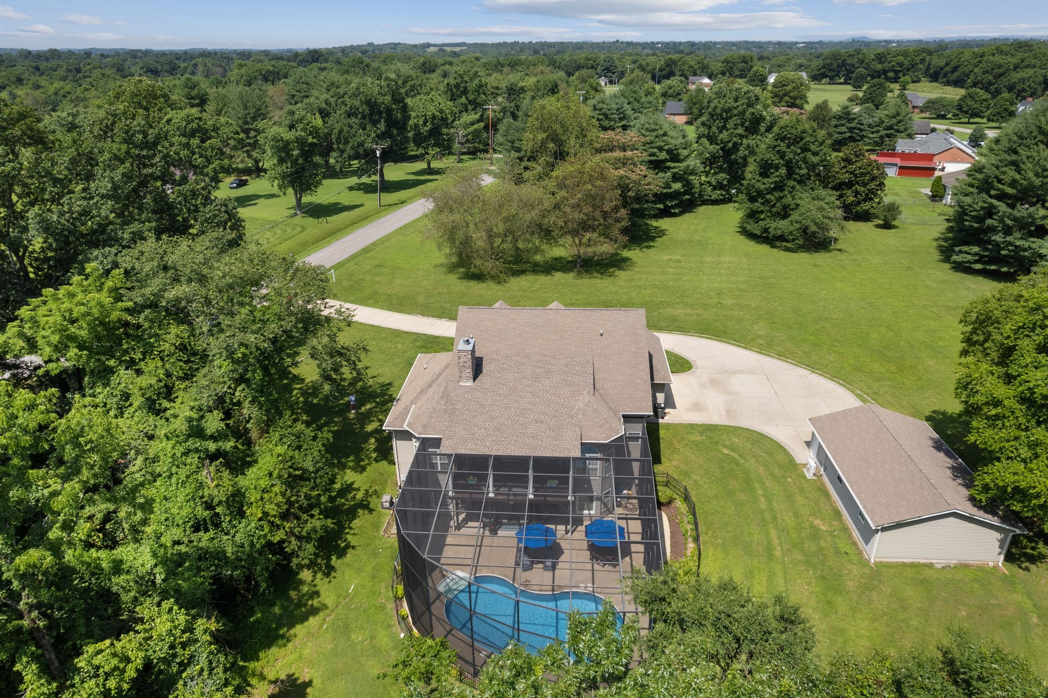 673 Newton Ln