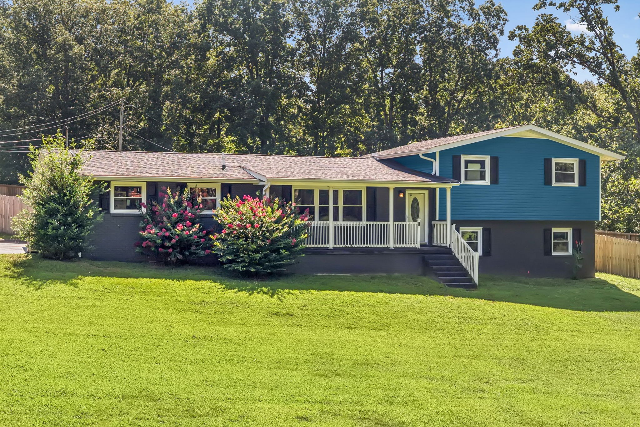 129 Dylark Dr